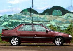 voiture Peugeot 405 Mi16