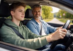 découvrez les avantages et les limites de la conduite accompagnée dès 15 ans, une option pour apprendre à conduire en toute sécurité avant l'obtention du permis.