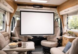 découvrez comment choisir un écran de projection compact idéal pour votre camping-car grâce à nos critères essentiels qui allient praticité, qualité d'image et facilité d'installation.